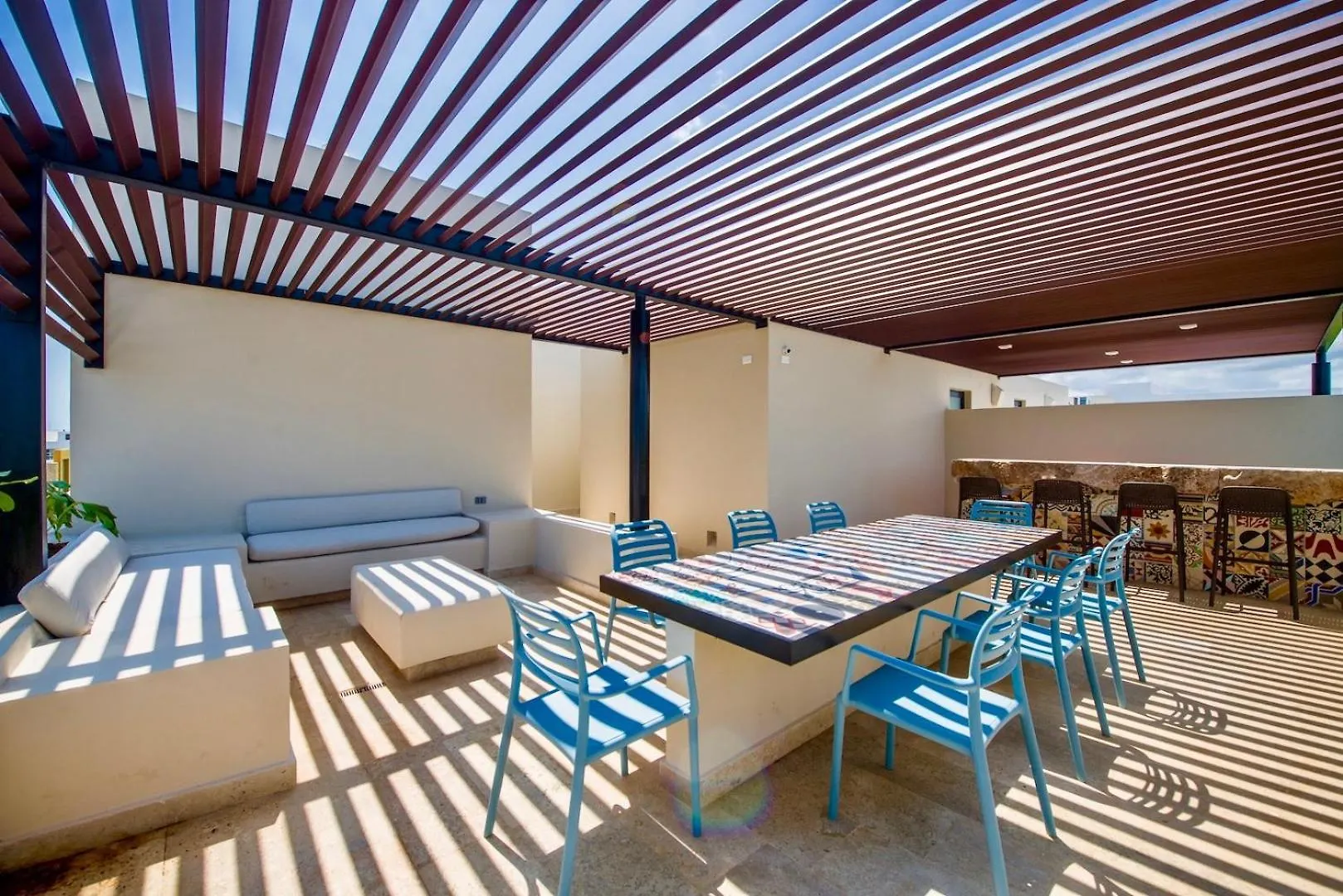 Beautiful Location, Large Pool And Fast 150Mg Wifi Apartment Playa del Carmen Mexico