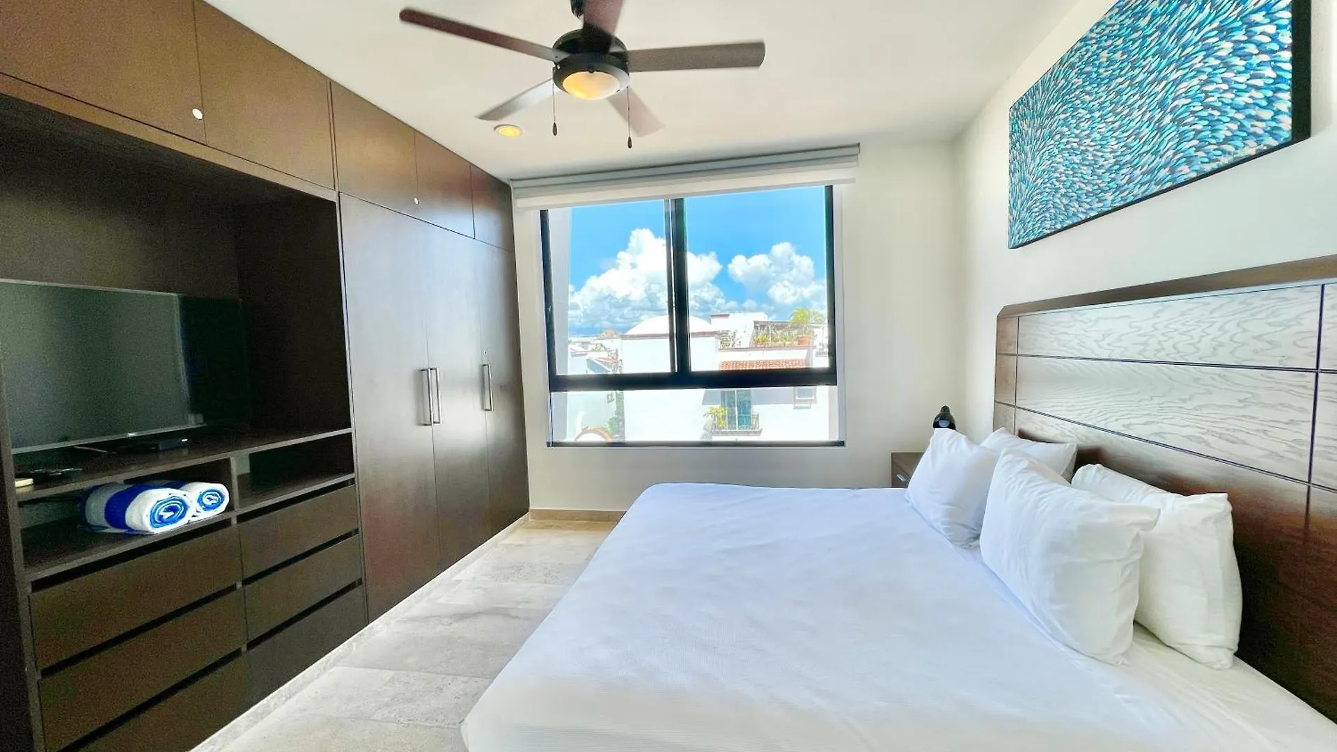 Beautiful Location, Large Pool And Fast 150Mg Wifi Apartment Playa del Carmen Mexico