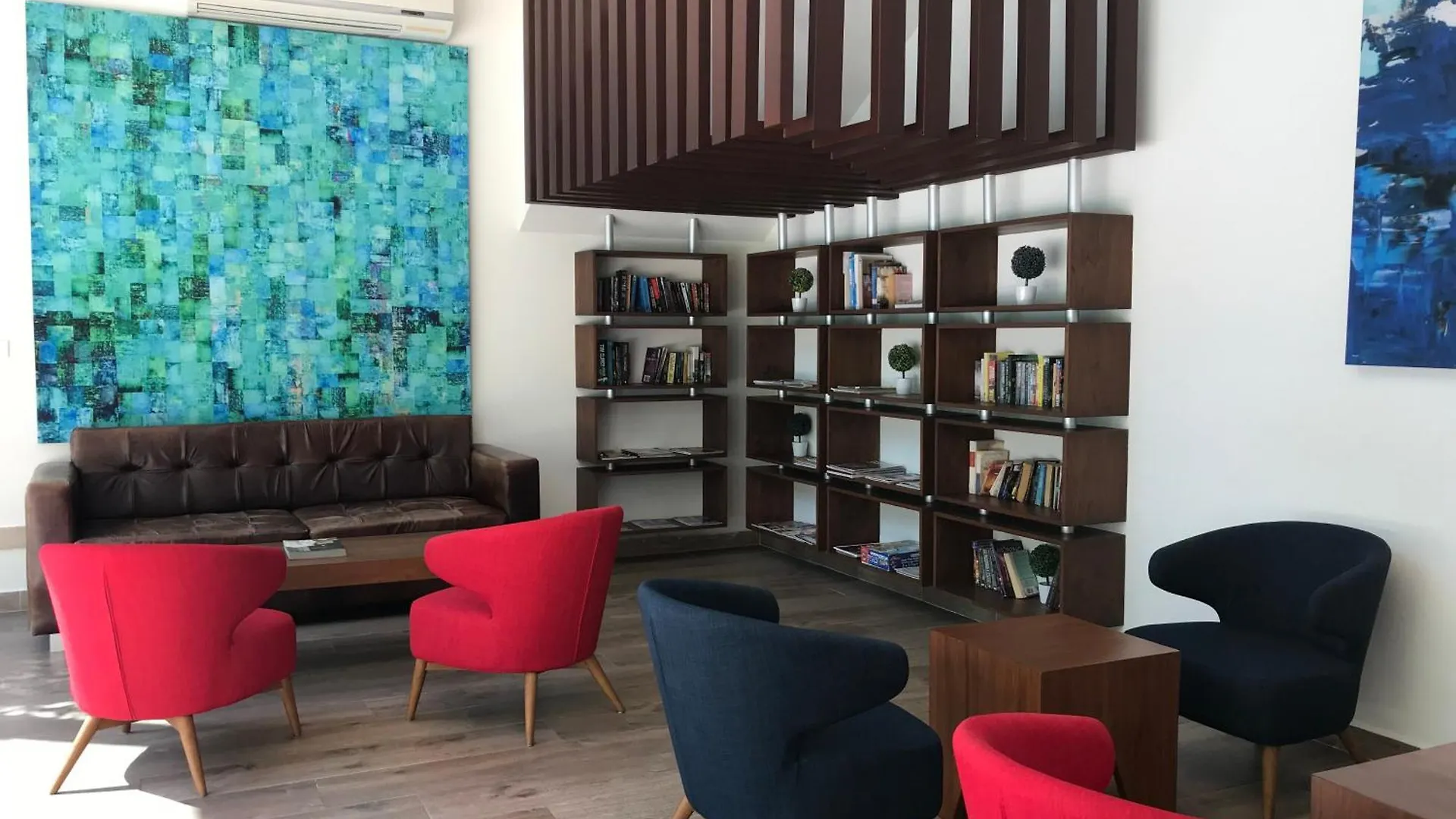 Beautiful Location, Large Pool And Fast 150Mg Wifi Apartment Playa del Carmen
